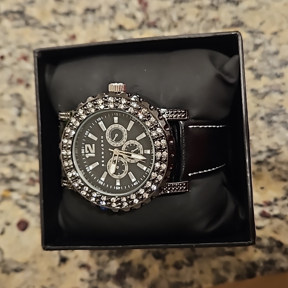 Sean John Quartz Watch - NEW